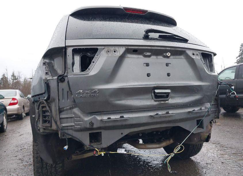 Photo 6 of 2013 Jeep Grand CHEROKEE LAREDO (VIN 1C4RJFAG6DC505810)