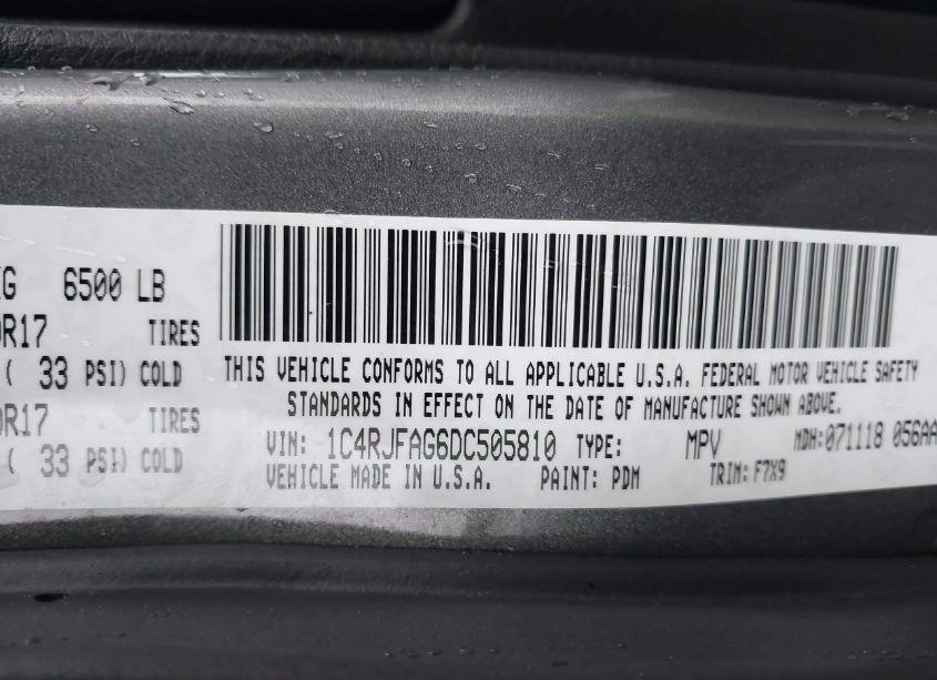 Photo 9 of 2013 Jeep Grand CHEROKEE LAREDO (VIN 1C4RJFAG6DC505810)