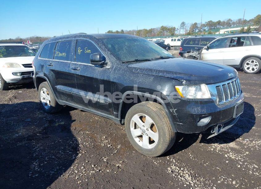 2013 Jeep Grand CHEROKEE LAREDO (VIN 1C4RJFAG6DC556465) main photo