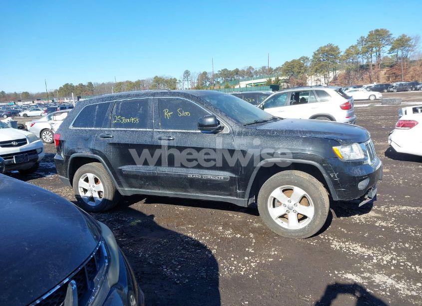 Photo 13 of 2013 Jeep Grand CHEROKEE LAREDO (VIN 1C4RJFAG6DC556465)