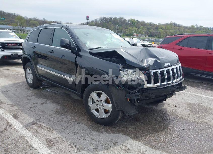 2013 Jeep Grand CHEROKEE LAREDO (VIN 1C4RJFAG6DC581365) main photo