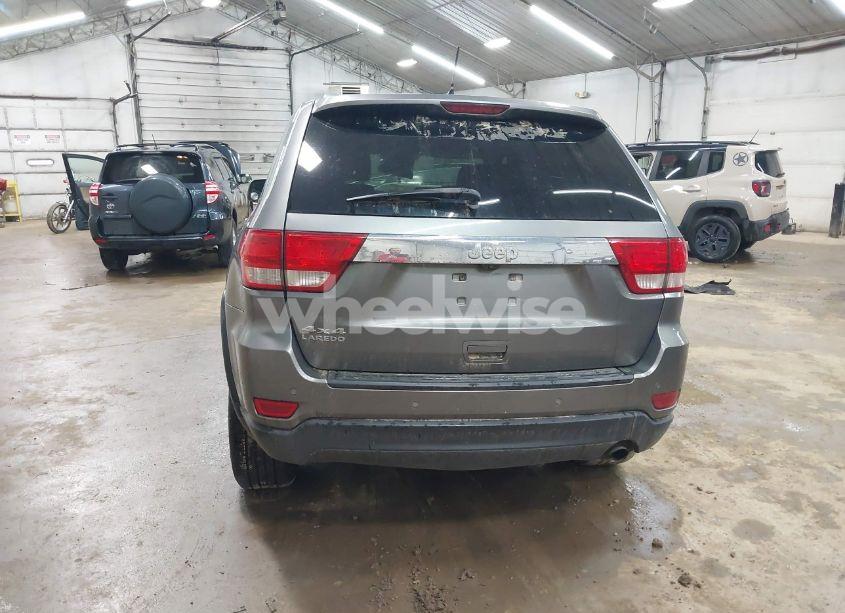 Photo 16 of 2013 Jeep Grand CHEROKEE LAREDO (VIN 1C4RJFAG6DC611920)