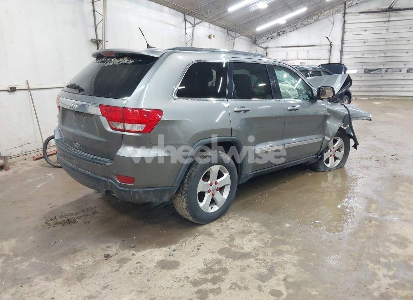 Photo 4 of 2013 Jeep Grand CHEROKEE LAREDO (VIN 1C4RJFAG6DC611920)