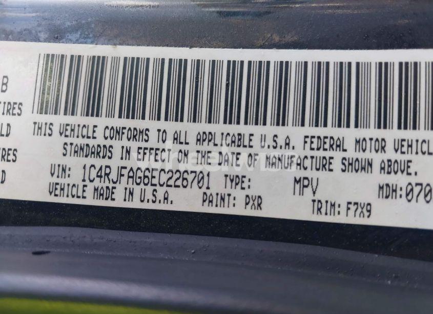 Photo 9 of 2014 Jeep Grand CHEROKEE LAREDO (VIN 1C4RJFAG6EC226701)