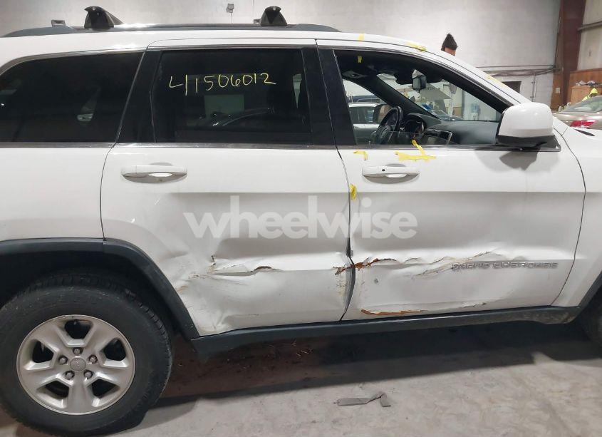 Photo 6 of 2014 Jeep Grand CHEROKEE LAREDO (VIN 1C4RJFAG6EC242817)