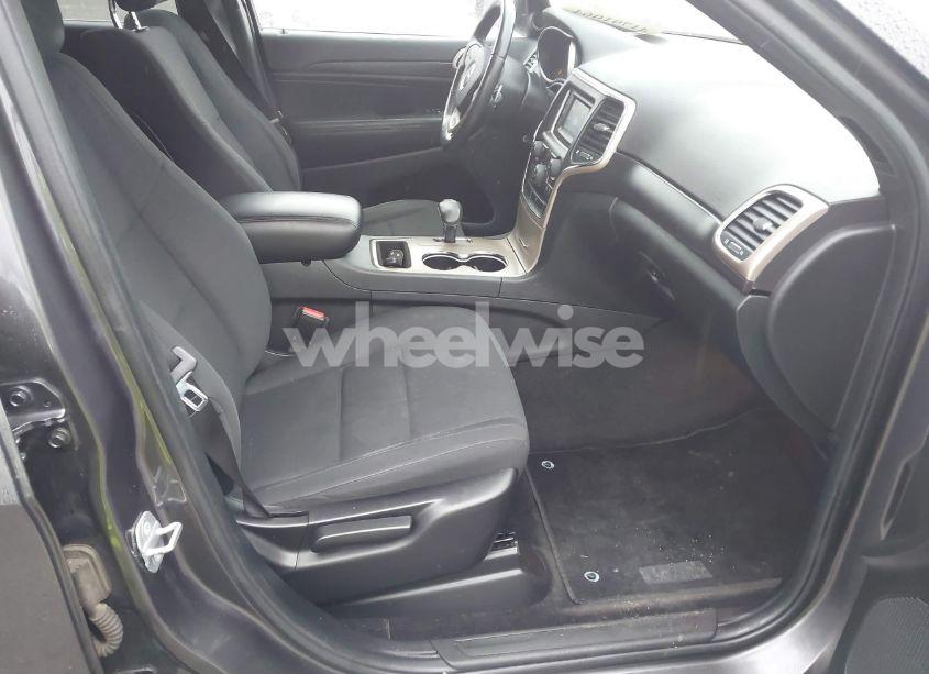 Photo 5 of 2014 Jeep Grand CHEROKEE LAREDO (VIN 1C4RJFAG6EC421665)