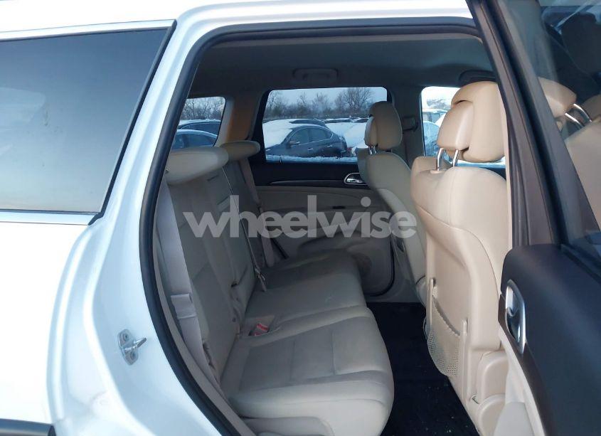 Photo 8 of 2015 Jeep Grand CHEROKEE LAREDO (VIN 1C4RJFAG6FC131038)