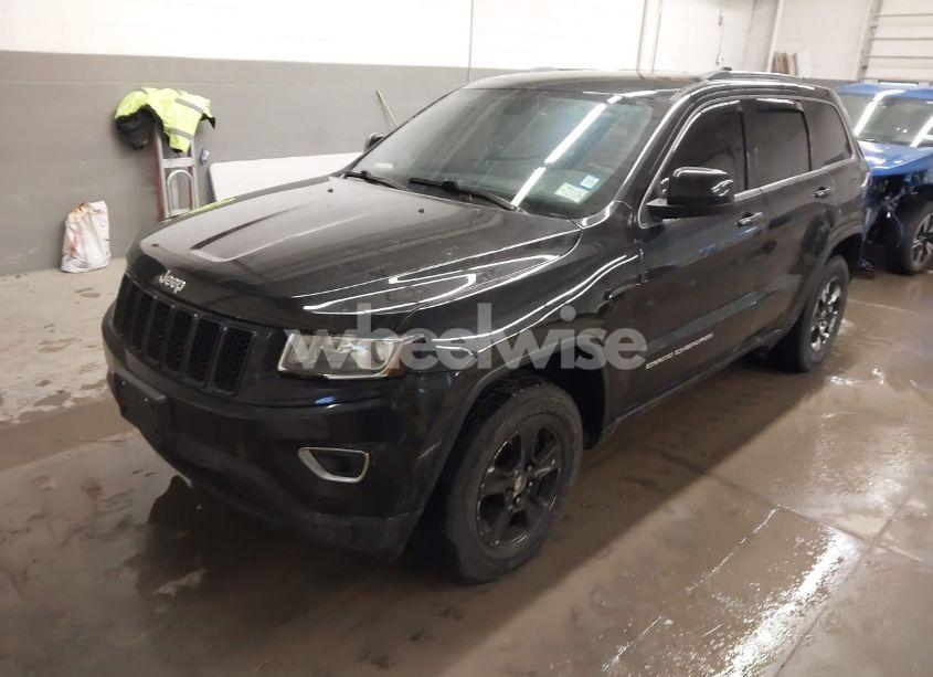 Photo 2 of 2015 Jeep Grand CHEROKEE LAREDO (VIN 1C4RJFAG6FC905823)