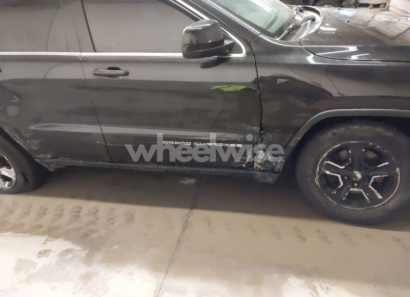 Photo 6 of 2015 Jeep Grand CHEROKEE LAREDO (VIN 1C4RJFAG6FC905823)
