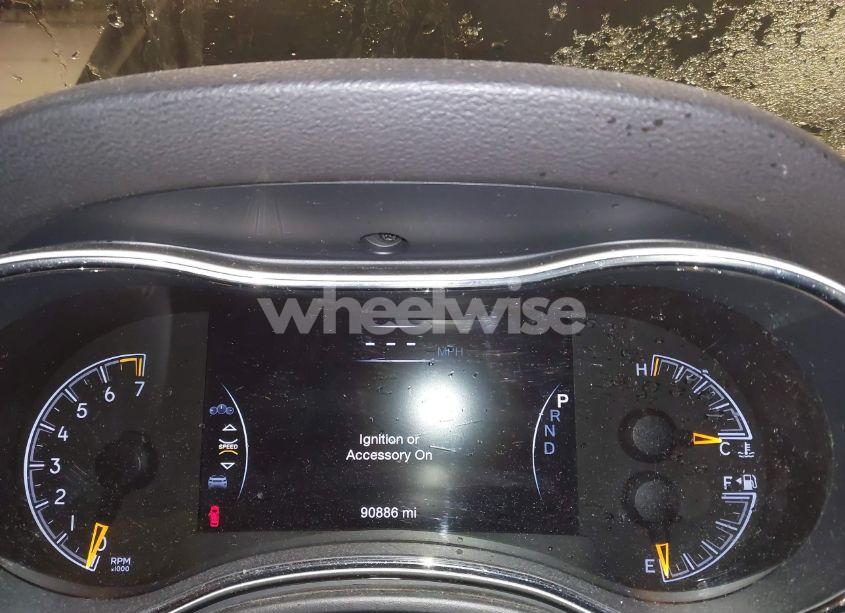 Photo 7 of 2016 Jeep Grand CHEROKEE LAREDO (VIN 1C4RJFAG6GC313257)