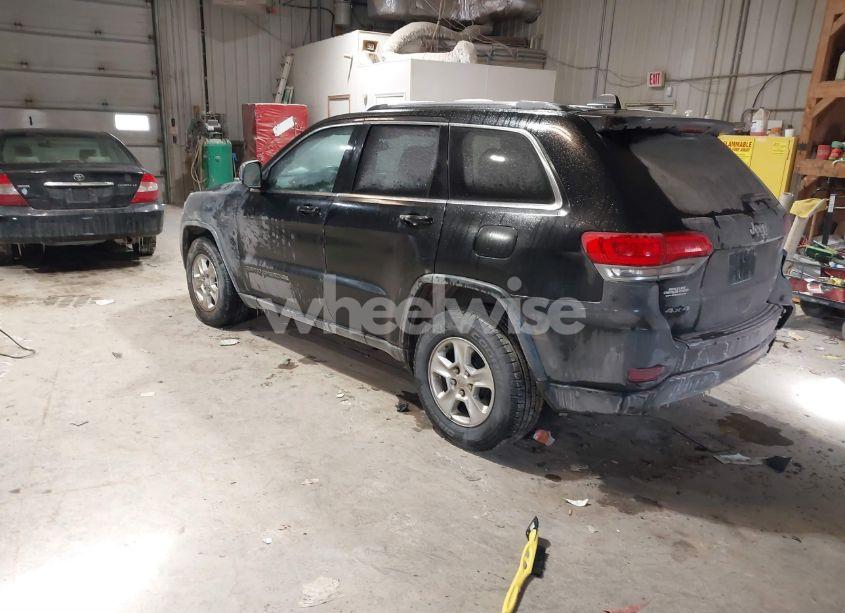 Photo 3 of 2017 Jeep Grand CHEROKEE LAREDO 4X4 (VIN 1C4RJFAG6HC661836)