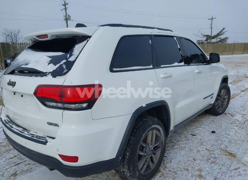 Photo 4 of 2017 Jeep Grand CHEROKEE 75TH ANNIVERSARY EDITION 4X4 (VIN 1C4RJFAG6HC662582)