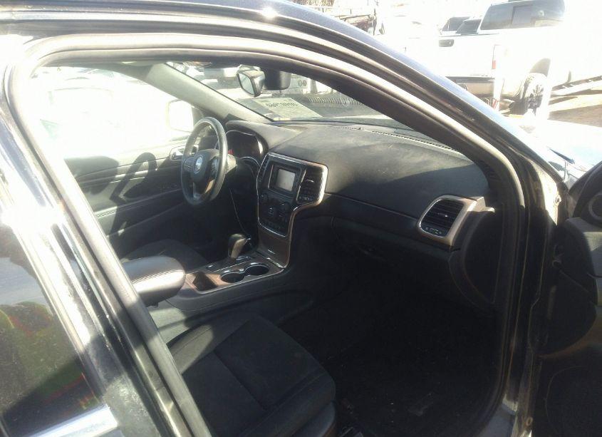 Photo 5 of 2017 Jeep Grand CHEROKEE LAREDO 4X4 (VIN 1C4RJFAG6HC706533)