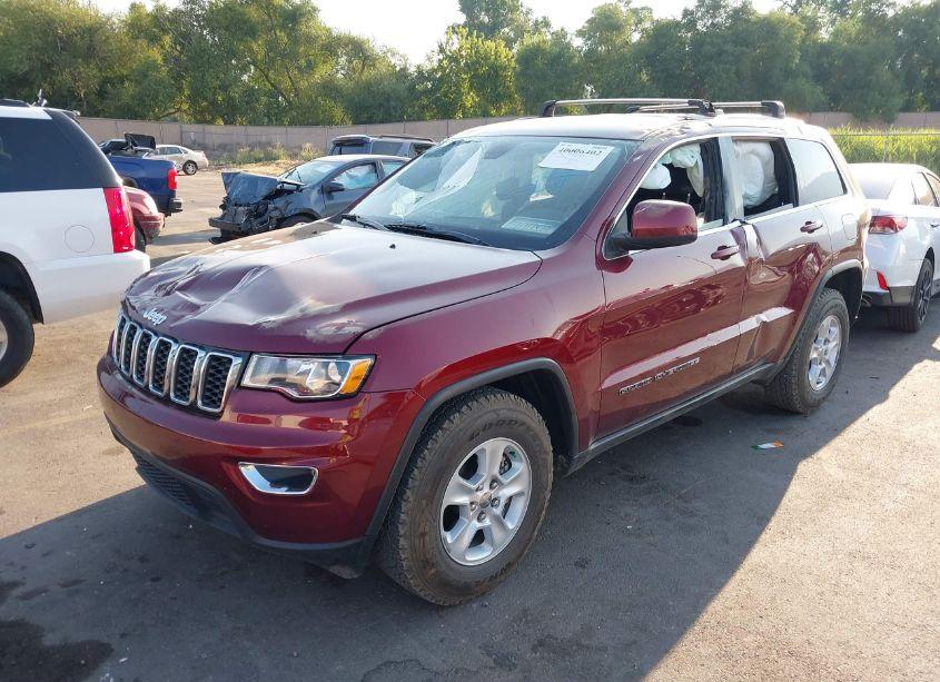 Photo 2 of 2017 Jeep Grand CHEROKEE LAREDO 4X4 (VIN 1C4RJFAG6HC915237)