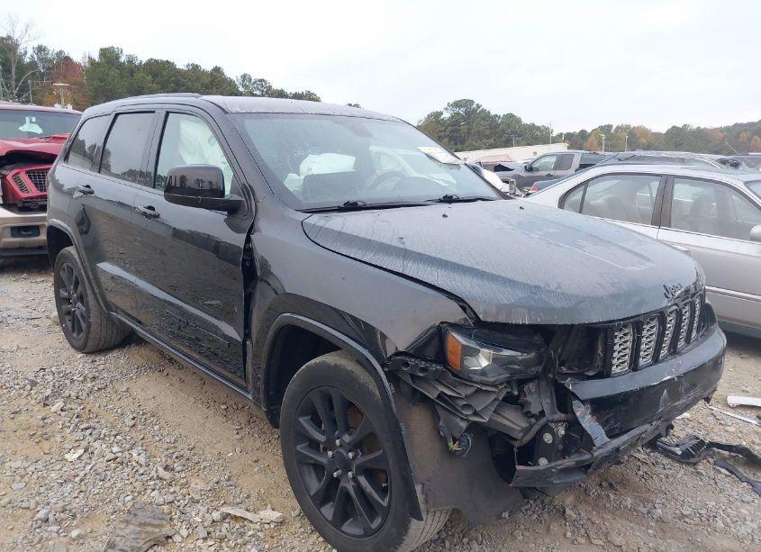2018 Jeep Grand CHEROKEE ALTITUDE 4X4 (VIN 1C4RJFAG6JC102972) main photo