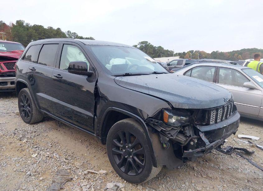 Photo 13 of 2018 Jeep Grand CHEROKEE ALTITUDE 4X4 (VIN 1C4RJFAG6JC102972)