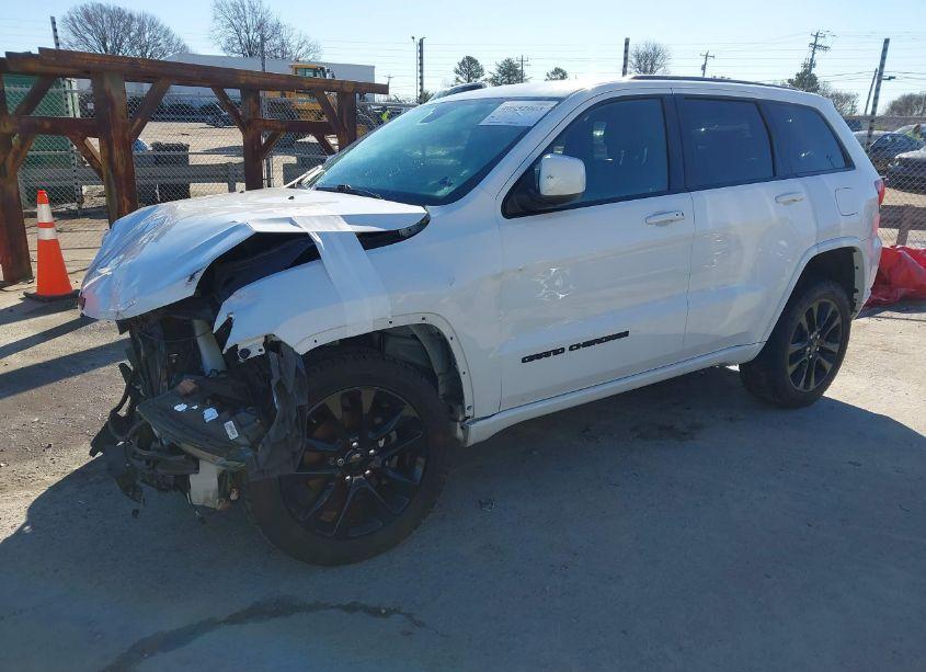 Photo 2 of 2018 Jeep Grand CHEROKEE ALTITUDE 4X4 (VIN 1C4RJFAG6JC178966)