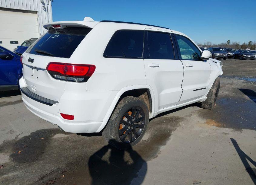 Photo 4 of 2018 Jeep Grand CHEROKEE ALTITUDE 4X4 (VIN 1C4RJFAG6JC178966)