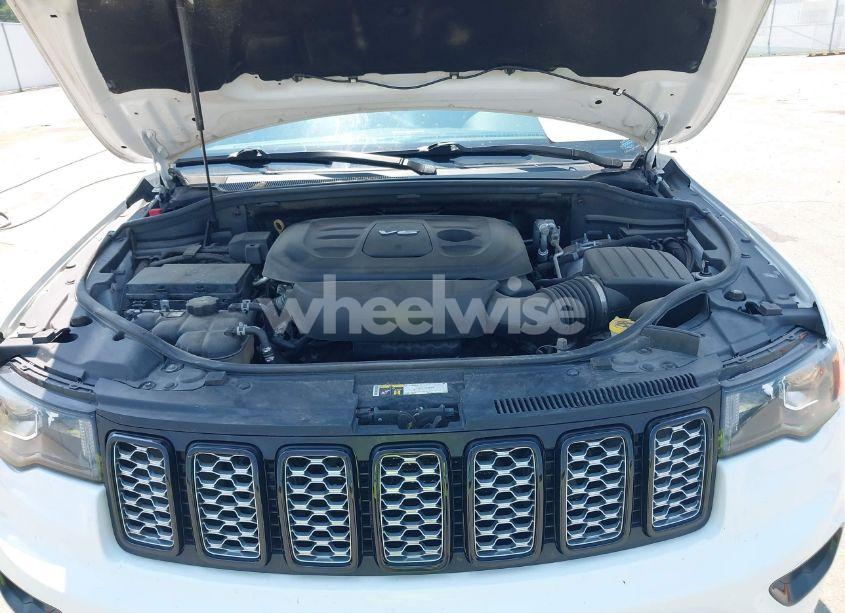 Photo 10 of 2018 Jeep Grand CHEROKEE ALTITUDE 4X4 (VIN 1C4RJFAG6JC211805)