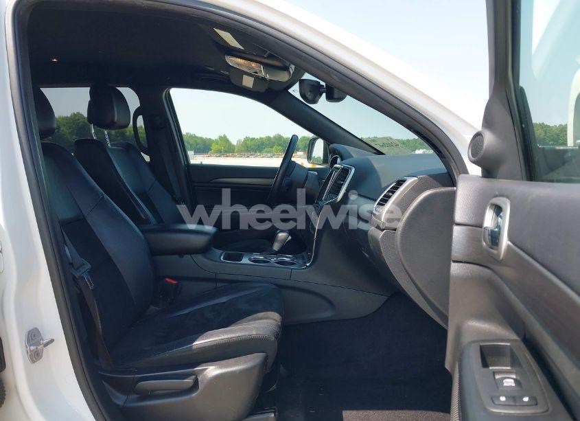 Photo 5 of 2018 Jeep Grand CHEROKEE ALTITUDE 4X4 (VIN 1C4RJFAG6JC211805)