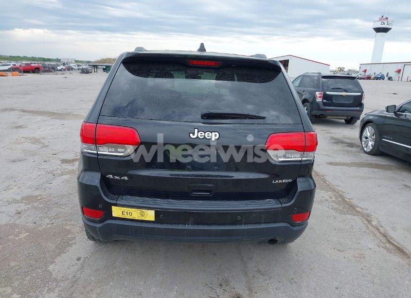 Photo 16 of 2018 Jeep Grand CHEROKEE LAREDO E 4X4 (VIN 1C4RJFAG6JC335606)