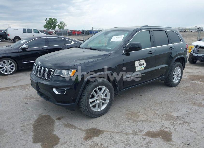 Photo 2 of 2018 Jeep Grand CHEROKEE LAREDO E 4X4 (VIN 1C4RJFAG6JC335606)