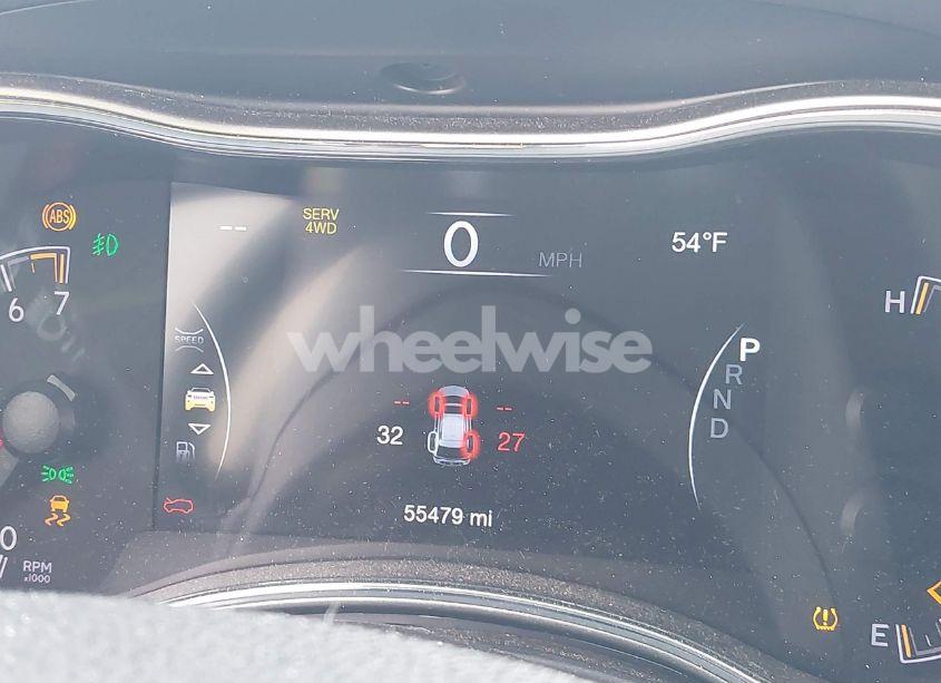 Photo 15 of 2018 Jeep Grand CHEROKEE LAREDO E 4X4 (VIN 1C4RJFAG6JC478829)