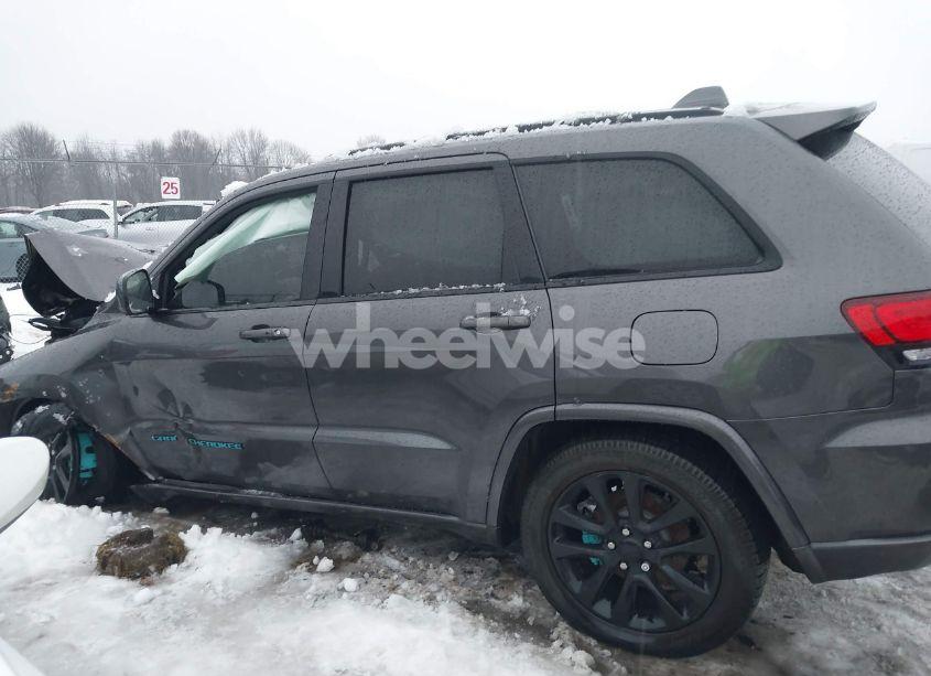 Photo 13 of 2018 Jeep Grand CHEROKEE ALTITUDE 4X4 (VIN 1C4RJFAG6JC500697)