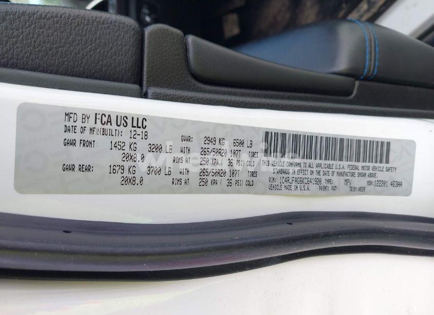 Photo 9 of 2019 Jeep Grand CHEROKEE UPLAND 4X4 (VIN 1C4RJFAG6KC641920)