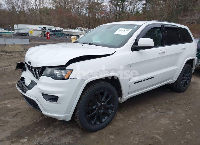 Photo 2 of 2019 Jeep Grand CHEROKEE ALTITUDE 4X4 (VIN 1C4RJFAG6KC710010)