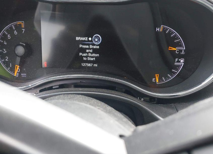 Photo 7 of 2019 Jeep Grand CHEROKEE UPLAND 4X4 (VIN 1C4RJFAG6KC720715)