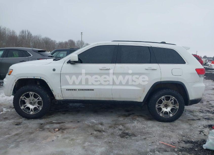 Photo 15 of 2019 Jeep Grand CHEROKEE LAREDO 4X4 (VIN 1C4RJFAG6KC735053)
