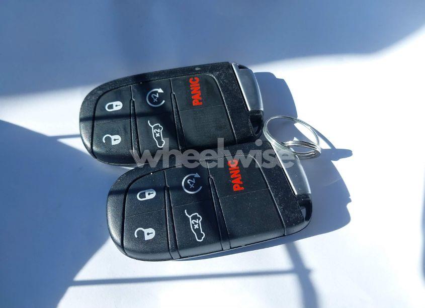 Photo 11 of 2021 Jeep Grand CHEROKEE LAREDO X 4X4 (VIN 1C4RJFAG6MC562086)