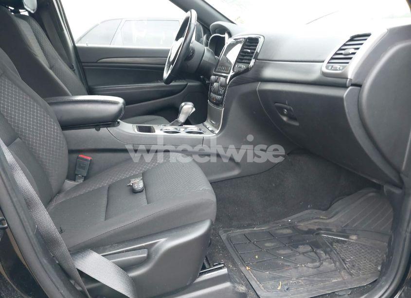 Photo 5 of 2022 Jeep Grand CHEROKEE WK LAREDO E 4X4 (VIN 1C4RJFAG6NC113749)