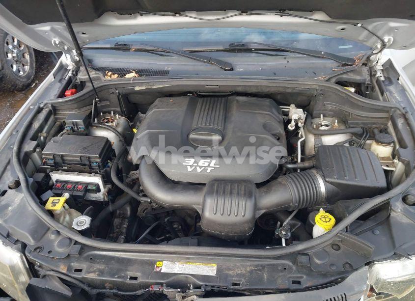 Photo 10 of 2012 Jeep Grand CHEROKEE LAREDO (VIN 1C4RJFAG7CC135143)