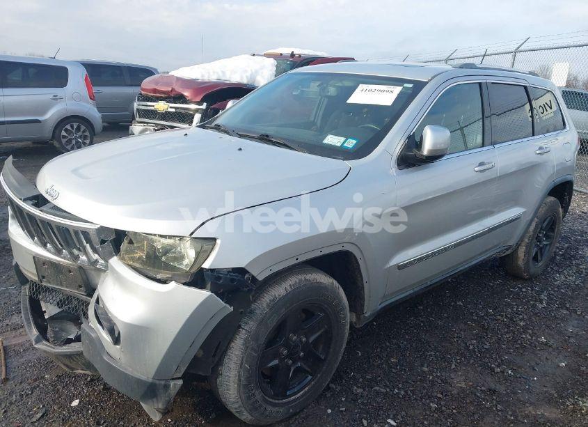 Photo 2 of 2012 Jeep Grand CHEROKEE LAREDO (VIN 1C4RJFAG7CC135143)