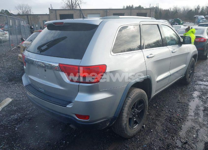 Photo 4 of 2012 Jeep Grand CHEROKEE LAREDO (VIN 1C4RJFAG7CC135143)