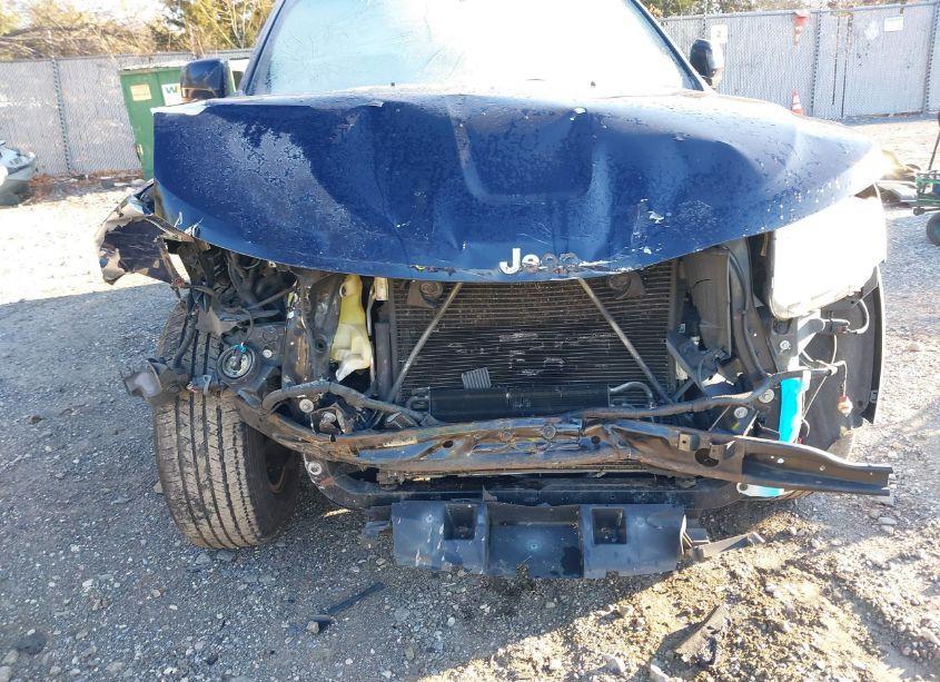 Photo 6 of 2012 Jeep Grand CHEROKEE LAREDO (VIN 1C4RJFAG7CC165243)