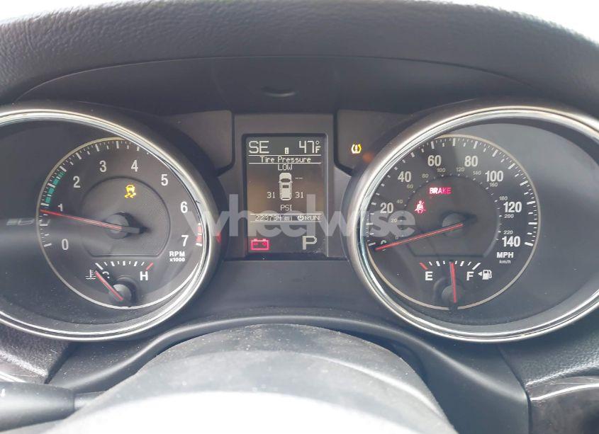 Photo 7 of 2012 Jeep Grand CHEROKEE LAREDO (VIN 1C4RJFAG7CC249594)