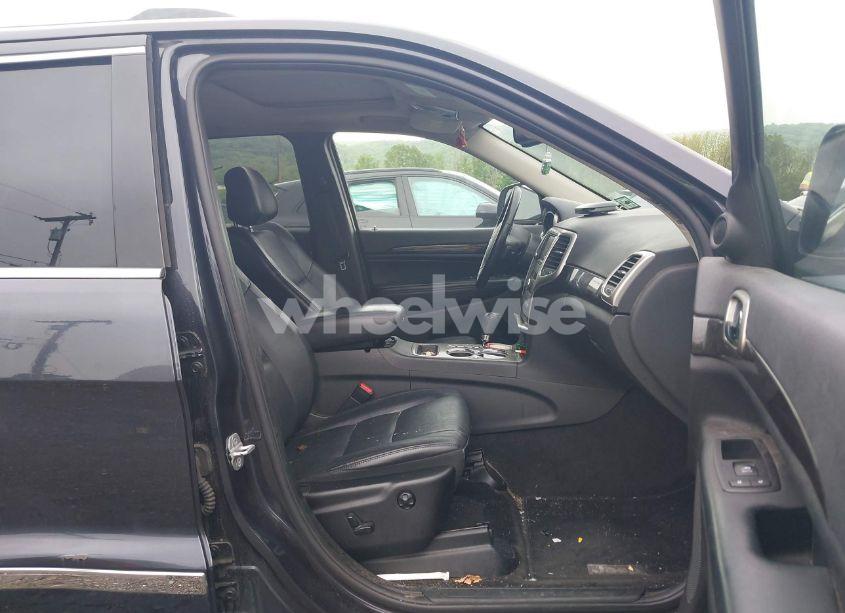 Photo 5 of 2012 Jeep Grand CHEROKEE LAREDO (VIN 1C4RJFAG7CC285303)