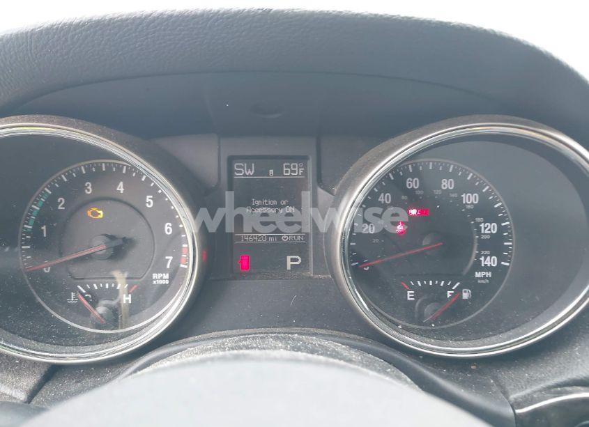 Photo 7 of 2012 Jeep Grand CHEROKEE LAREDO (VIN 1C4RJFAG7CC285303)