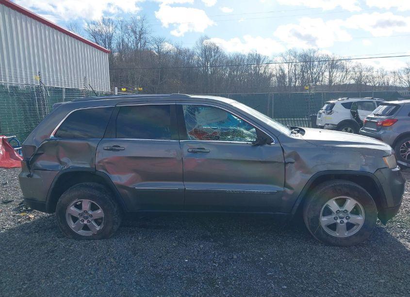Photo 14 of 2013 Jeep Grand CHEROKEE LAREDO (VIN 1C4RJFAG7DC536774)