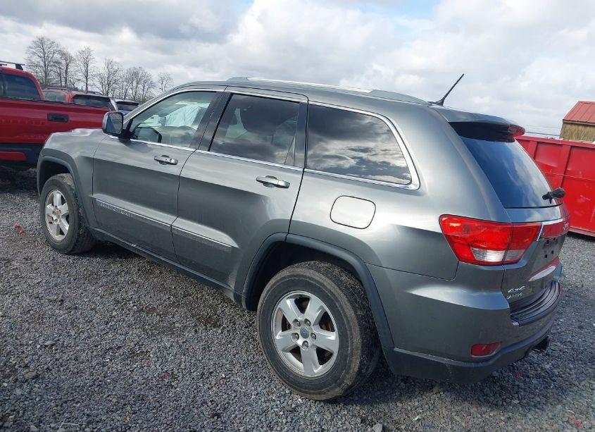 Photo 3 of 2013 Jeep Grand CHEROKEE LAREDO (VIN 1C4RJFAG7DC536774)