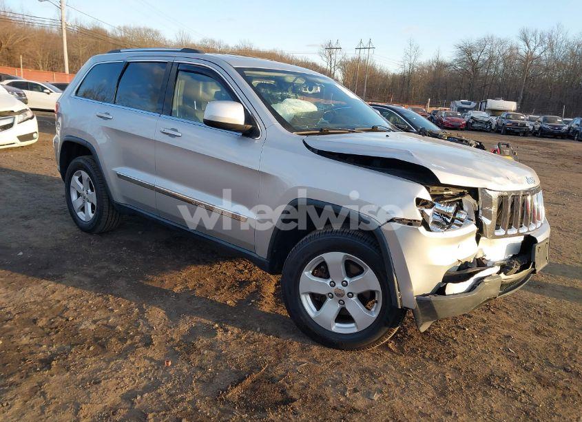 2013 Jeep Grand CHEROKEE LAREDO (VIN 1C4RJFAG7DC549265) main photo