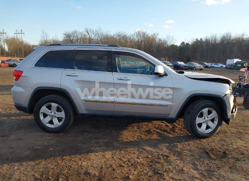 Photo 13 of 2013 Jeep Grand CHEROKEE LAREDO (VIN 1C4RJFAG7DC549265)
