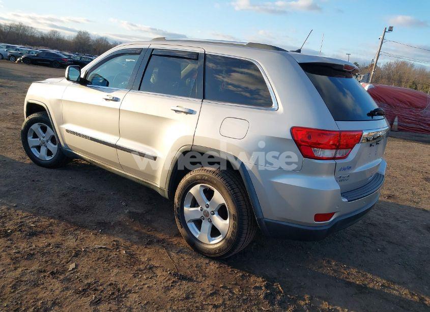 Photo 3 of 2013 Jeep Grand CHEROKEE LAREDO (VIN 1C4RJFAG7DC549265)