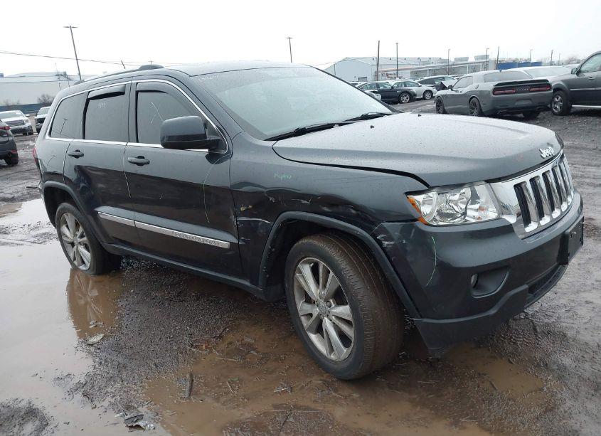2013 Jeep Grand CHEROKEE LAREDO (VIN 1C4RJFAG7DC594853) main photo
