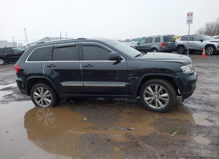 Photo 13 of 2013 Jeep Grand CHEROKEE LAREDO (VIN 1C4RJFAG7DC594853)