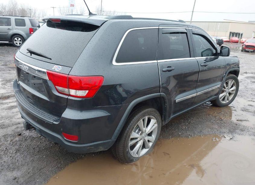 Photo 4 of 2013 Jeep Grand CHEROKEE LAREDO (VIN 1C4RJFAG7DC594853)