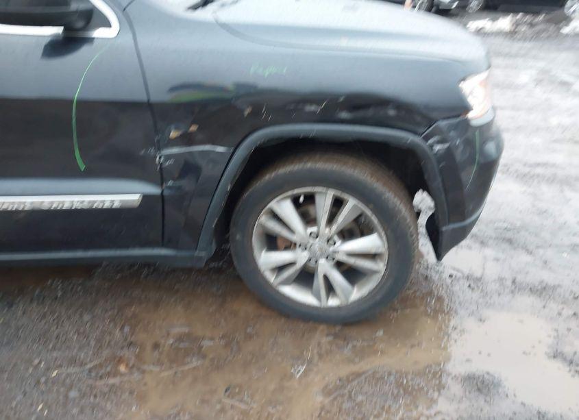Photo 6 of 2013 Jeep Grand CHEROKEE LAREDO (VIN 1C4RJFAG7DC594853)